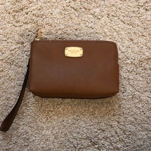 Sold!!!! Michael Kors Wristlet